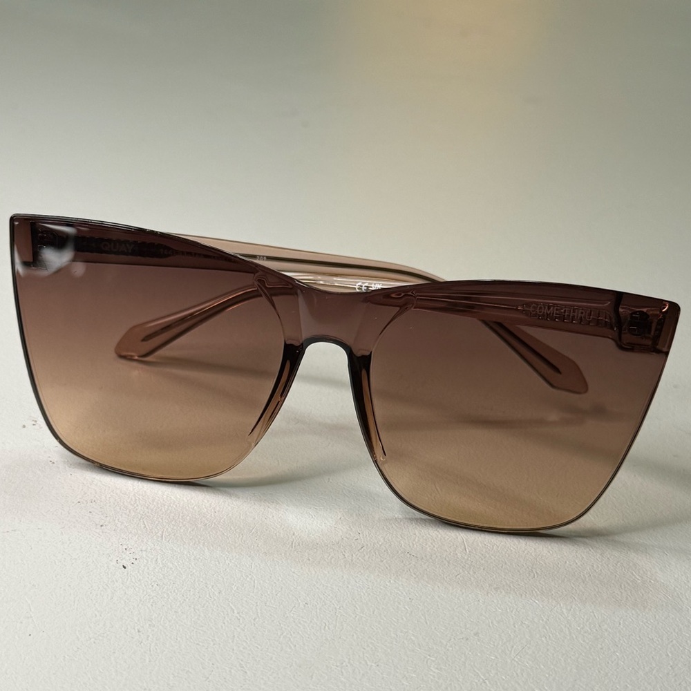 QUAY Come Thru Cateye Sunglasses